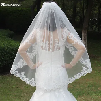 Fotos reais de Uma Camada Apliques de Renda Borda Curta da Floresta Casamento Véus com Pente Novo de Branco Marfim Véus de Noiva