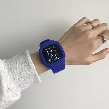 Novo Smart Watch Homens E Mulheres de assistir Esportes pressão Arterial de Sono de Monitoramento de Fitness tracker pedômetro LED Relógio Smartwatch
