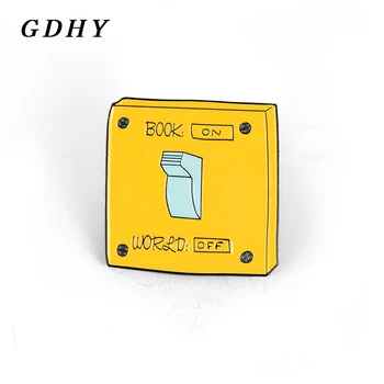 GDHY On / Off BOOK WORLD Broche Interruptor de Alimentação coloque Quadrado amarelo desenho animado Emblemas Pinos de Jóias Esmalte Pin Mochila, Saco do Presente