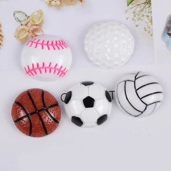 10Pcs 24mm Resina de Futebol/Basquete/Baseball/Voleibol/Golf Artesanato Bola Crianças Brinquedos de DIY Emblema Caso de Telefone Geladeira Adesivo de Suprimentos