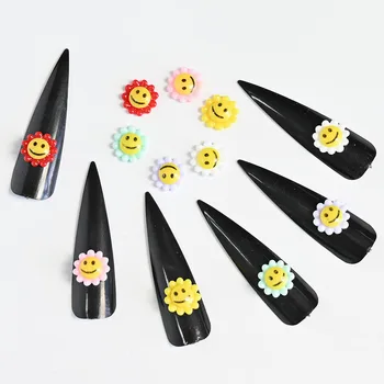 Kawaii 50Pcs Resina Sorriso de Girassol Nail Art Encantos da Flor do Sol Pingentes Encantos Para o Acrílico Manicure de Unhas DIY, Jóias Artesanais de Unhas 